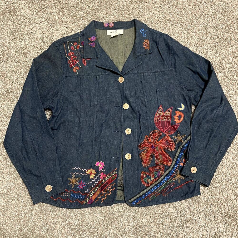 Anii by Natural Floral Embroidered Jacket / Button Shirt